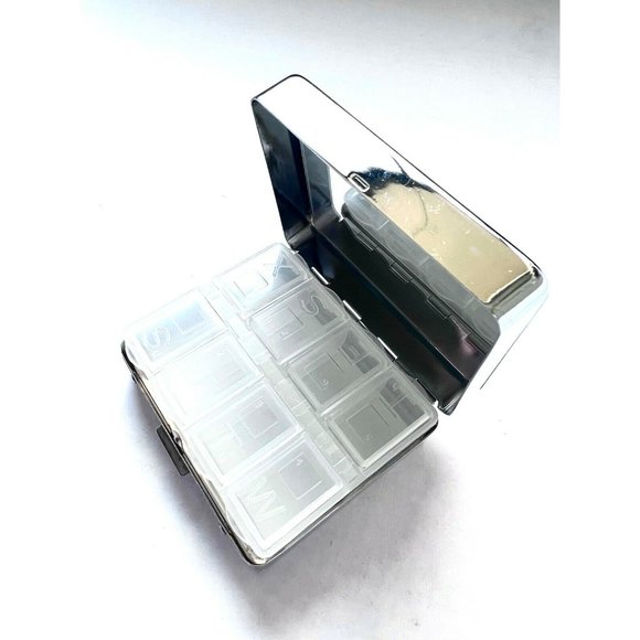 7 plus1 days Metal Pill Box/Pill Organizer with cute design and a compact mirror - Picture 3 of 4